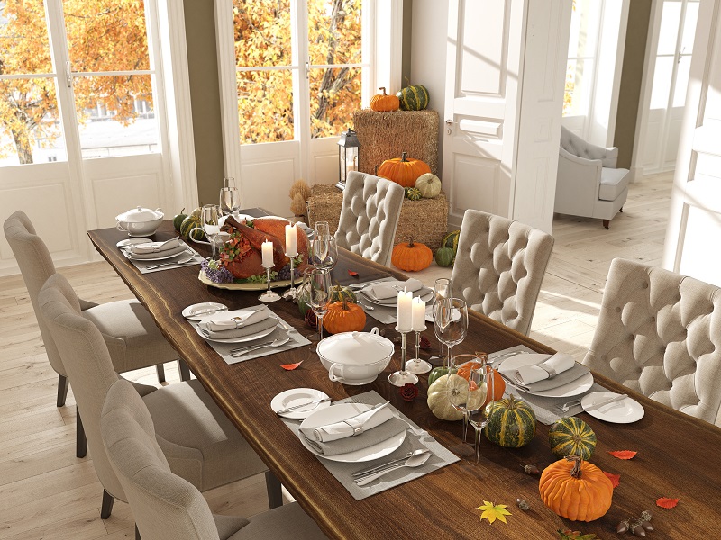 jesienna aranzacja jadalni krzesla tapicerowane
